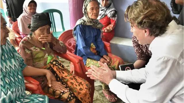 KOMPENSASI MASA PENJAJAHAN DAN UTANG BUDI TERHADAP KELUARGA KORBAN PEMBANTAIAN